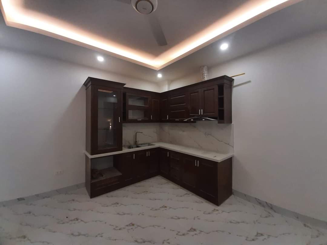 NHÀ MỚI PHÂN LÔ DỊCH VỤ ĐÌA LÃO VỈA HÈ- Ô TÔ- THANG MÁY 6 tầng 7 tỷ