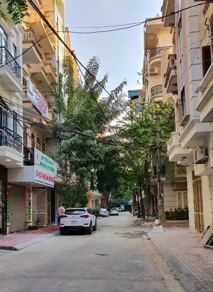 BÁN NHÀ GẦN NGAY MẶT PHỐ MAI DỊCH, NGUYỄN KHẢ TRẠC, HOÀNG QUỐC VIỆT KÉO DÀI, PHÂN LÔ, VỈA HÈ RỘNG, Ô TÔ TRÁNH, KINH DOANH TỐT, -098.115.8.507.