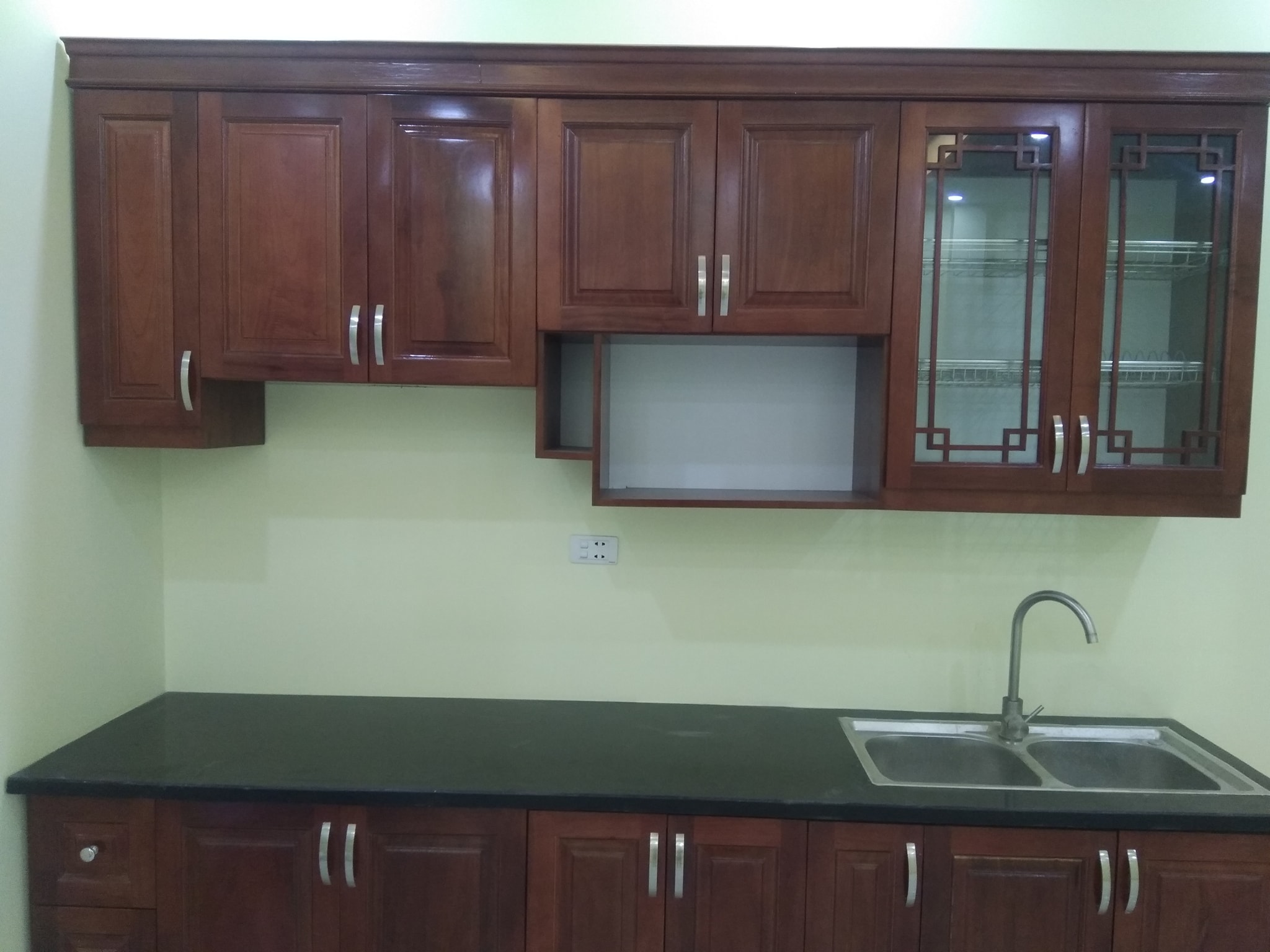 HOT! Bán nhà mặt phố Yên Hoa mặt hồ Tây, 34m3*3T. MT 4.3m-Kinh doanh đỉnh. Gía 16.5 tỷ