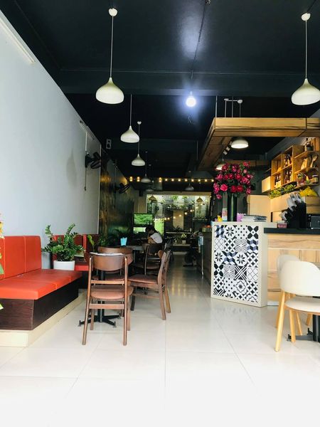 MẶT PHỐ TRÚC BẠCH, VỈA HÈ 5M, KD TẤP LẬP, VIEW HỒ, 98M2, DÒNG TIỀN 2.7 TỶ/N, NHỈNH 20 TỶ.