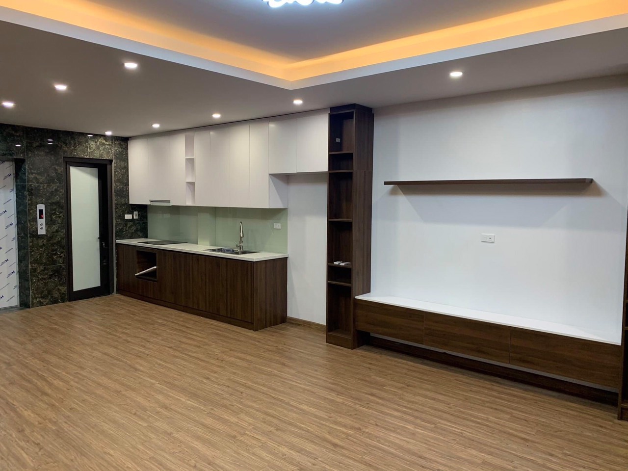 bán nhà phố Vương Thừa Vũ, Thanh Xuân 51m2, thang máy, ô tô, kinh doanh, giá 11.8tỷ