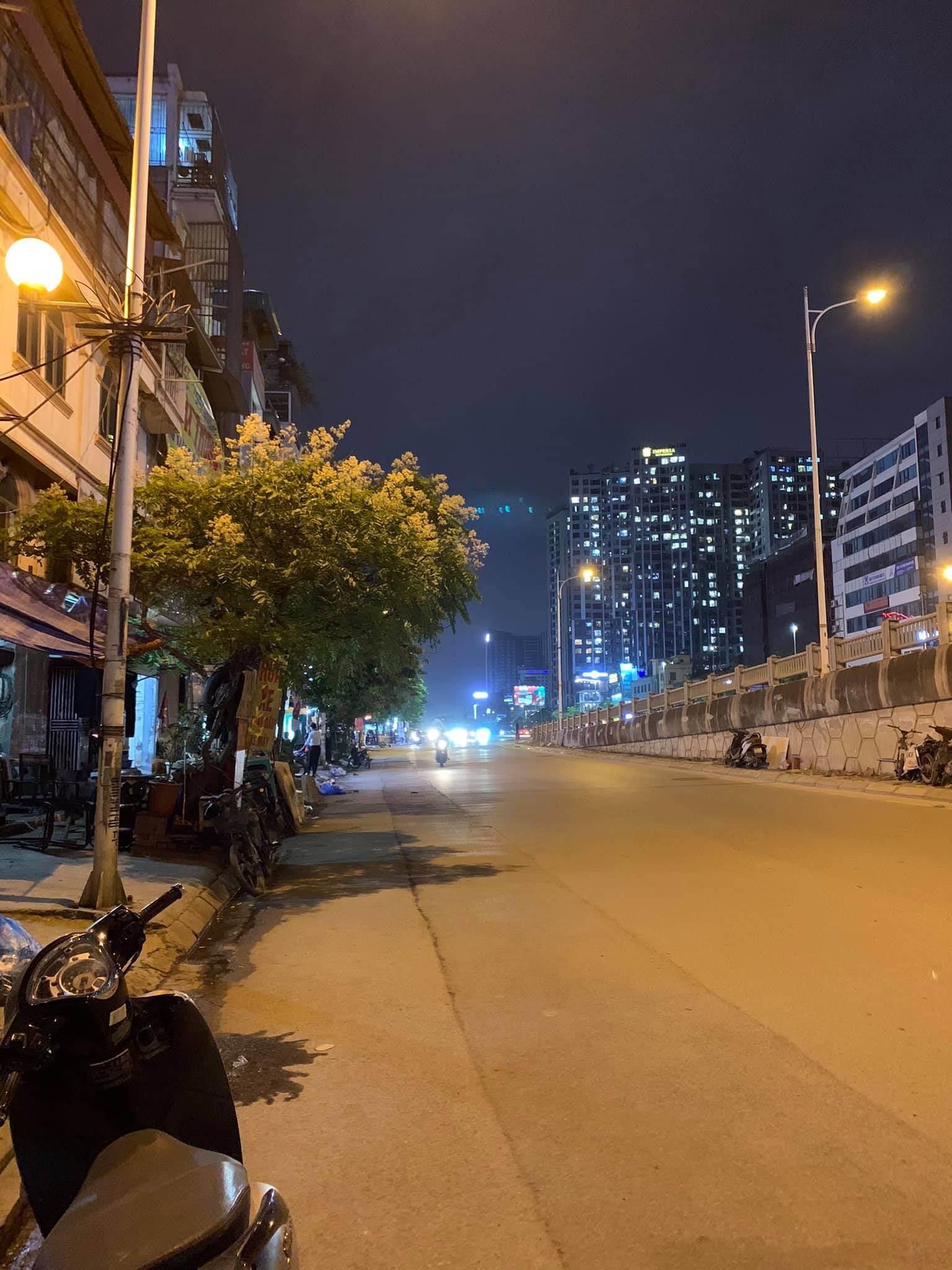 Mặt Phố - Lô Góc - Cạnh Time City