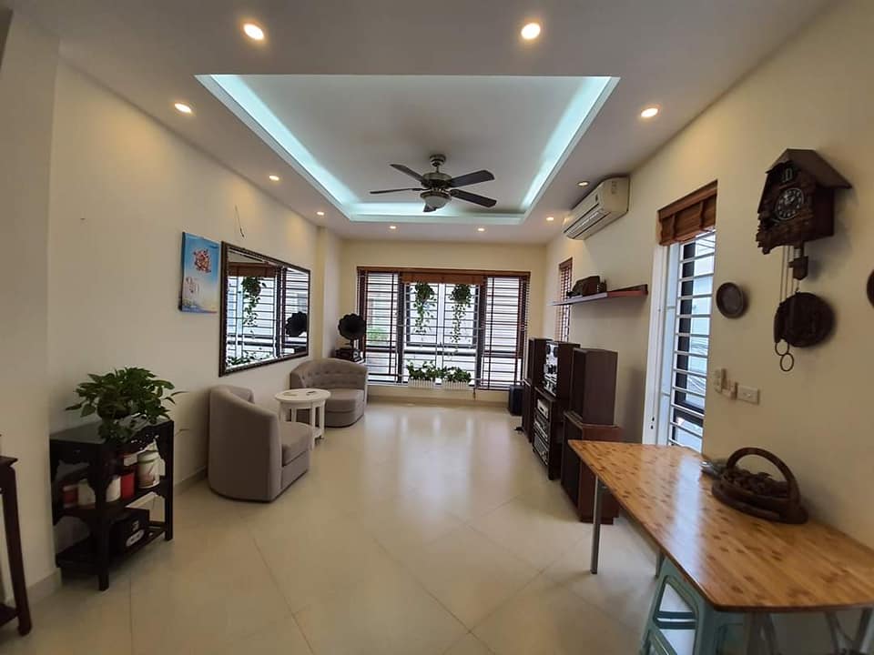 54m2
