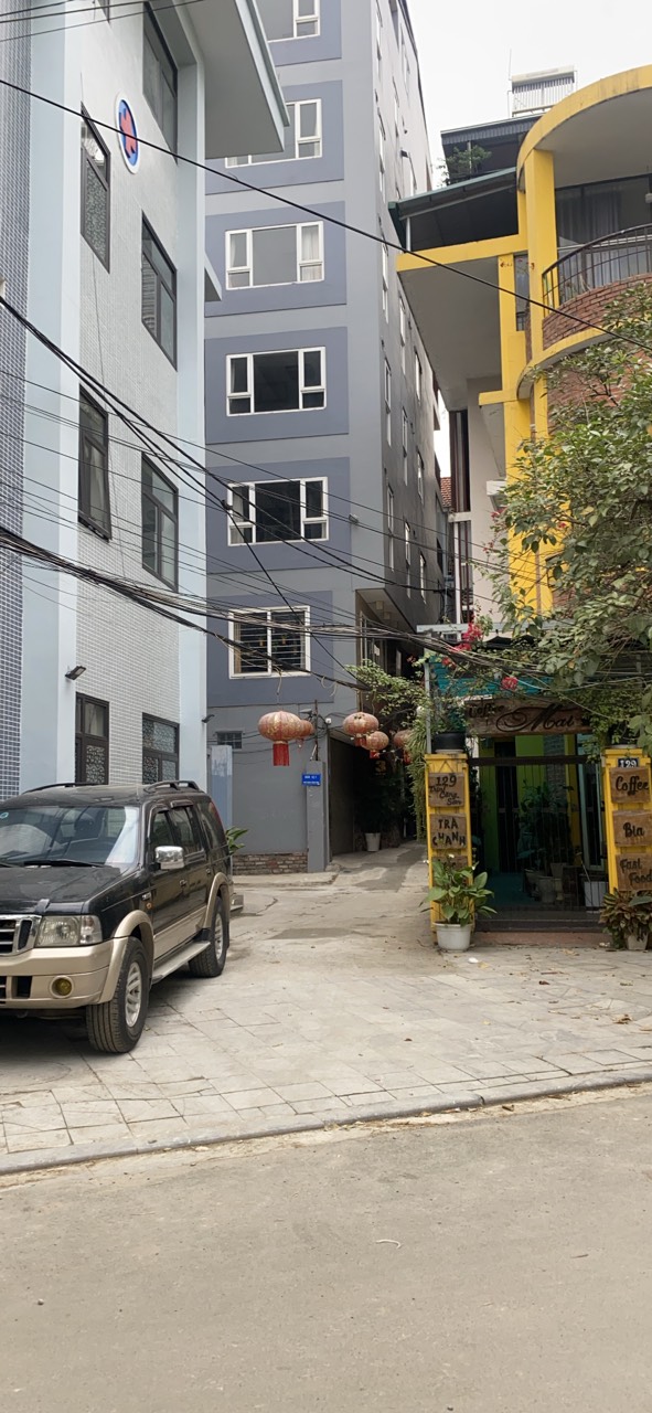 Chính chủ gửi bán nhà mặt phố Hàng Than 100m2 x 10 tầng mặt tiền 5m với giá 60 tỷ.