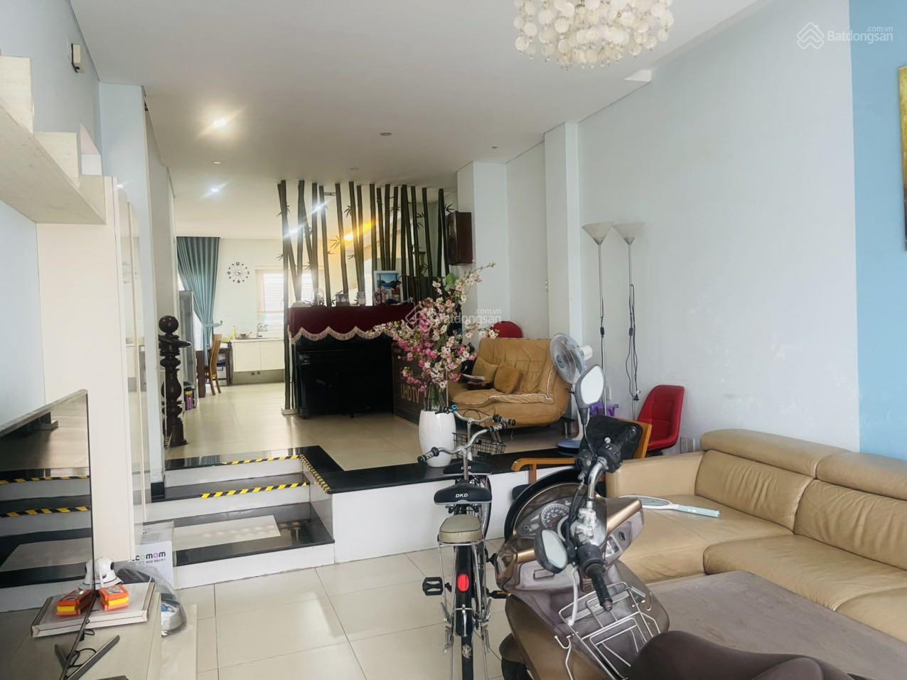 Biệt thự 220m2/19 tỷ Khu dân cư Gia Hoà, Phước Long B, Quận 9