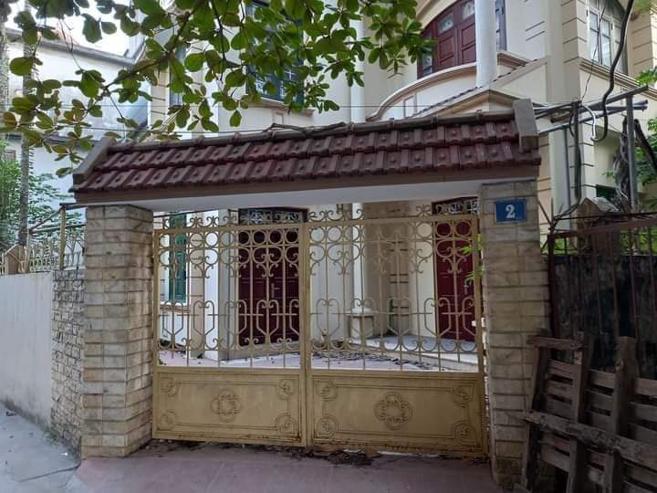 BIỆT THỰ TÂY HÔ-DIỆN TÍCH RỘNG-LẠC LONG QUÂN-TÂY HỒ-DT 166m2-3T-MT13,6m-Giá 26 tỷ.