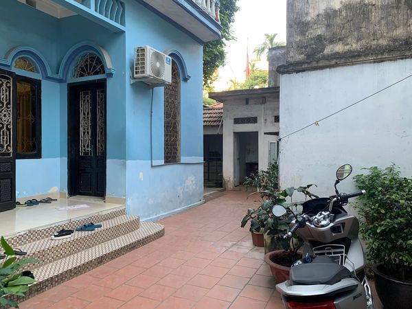 Bán nhà Lạc Long Quân – 137m2 x 2 tầng- Giá 16 tỷ