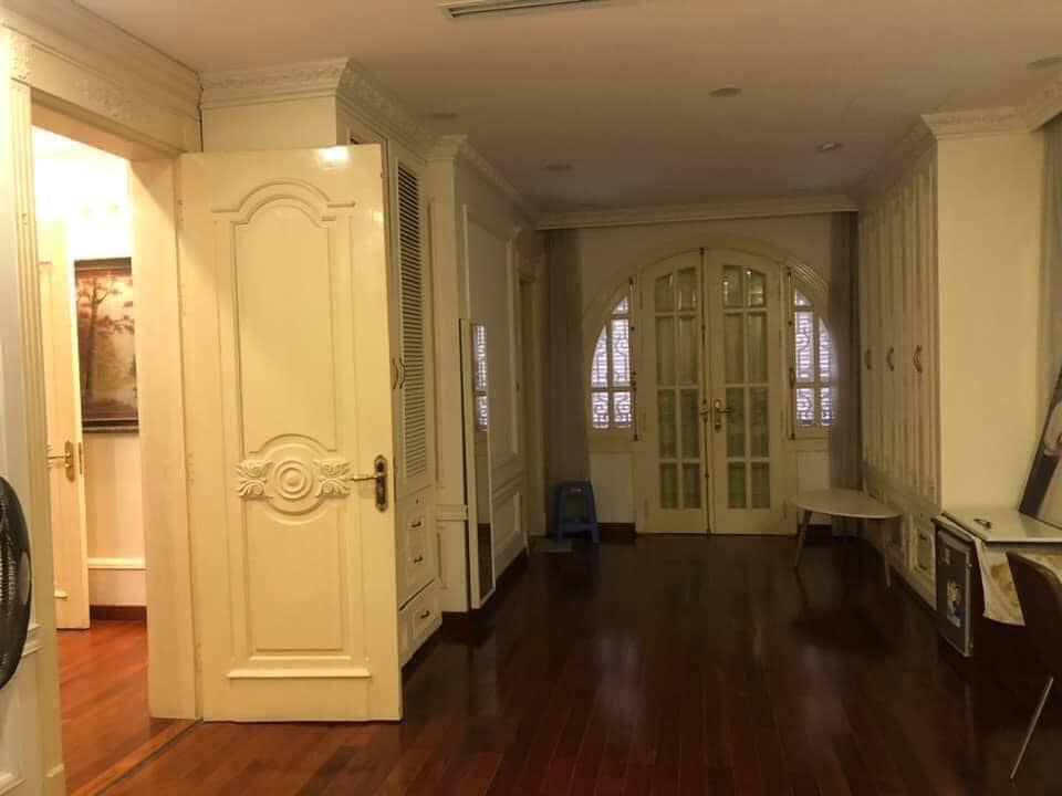 226m2