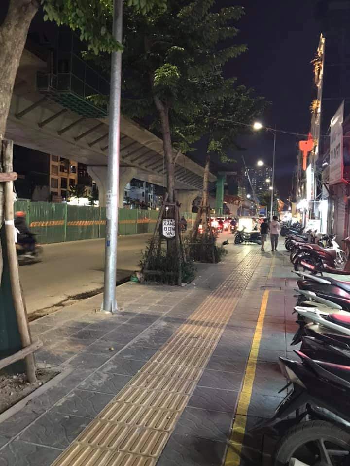 MẶT PHỐ KINH DOANH SẦM UẤT NGÀY ĐÊM-MINH KHAI-HAI BÀ TRƯNG-DT 110m2-2T-MT 4,3m-Giá 28 tỷ.