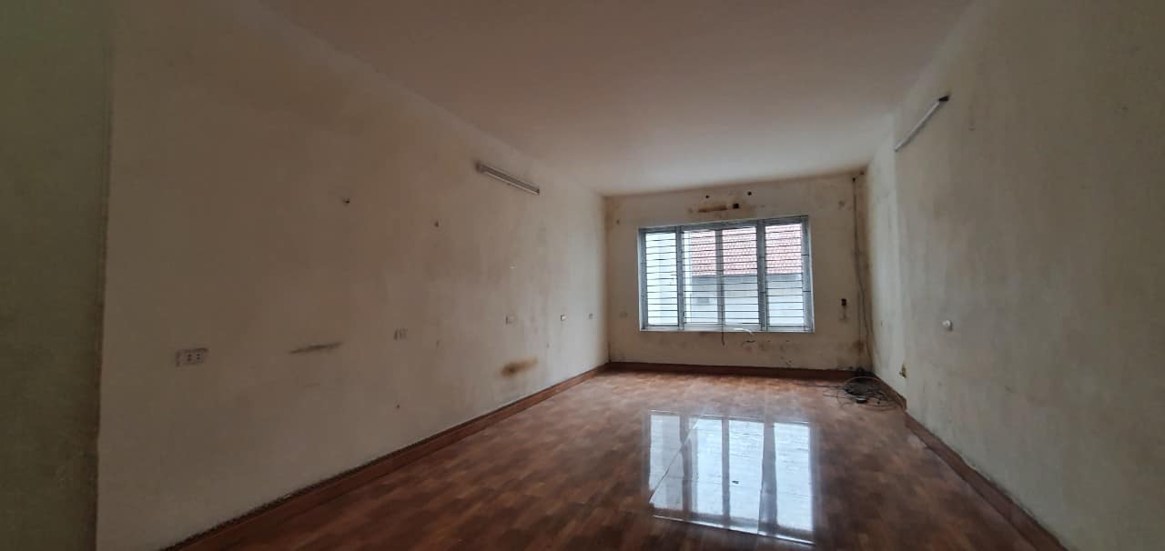 Bán nhà Hồ Tùng Mậu 65m2x3T, MT 4m4, ô tô qua, ngõ thông rộng, 7 tỷ