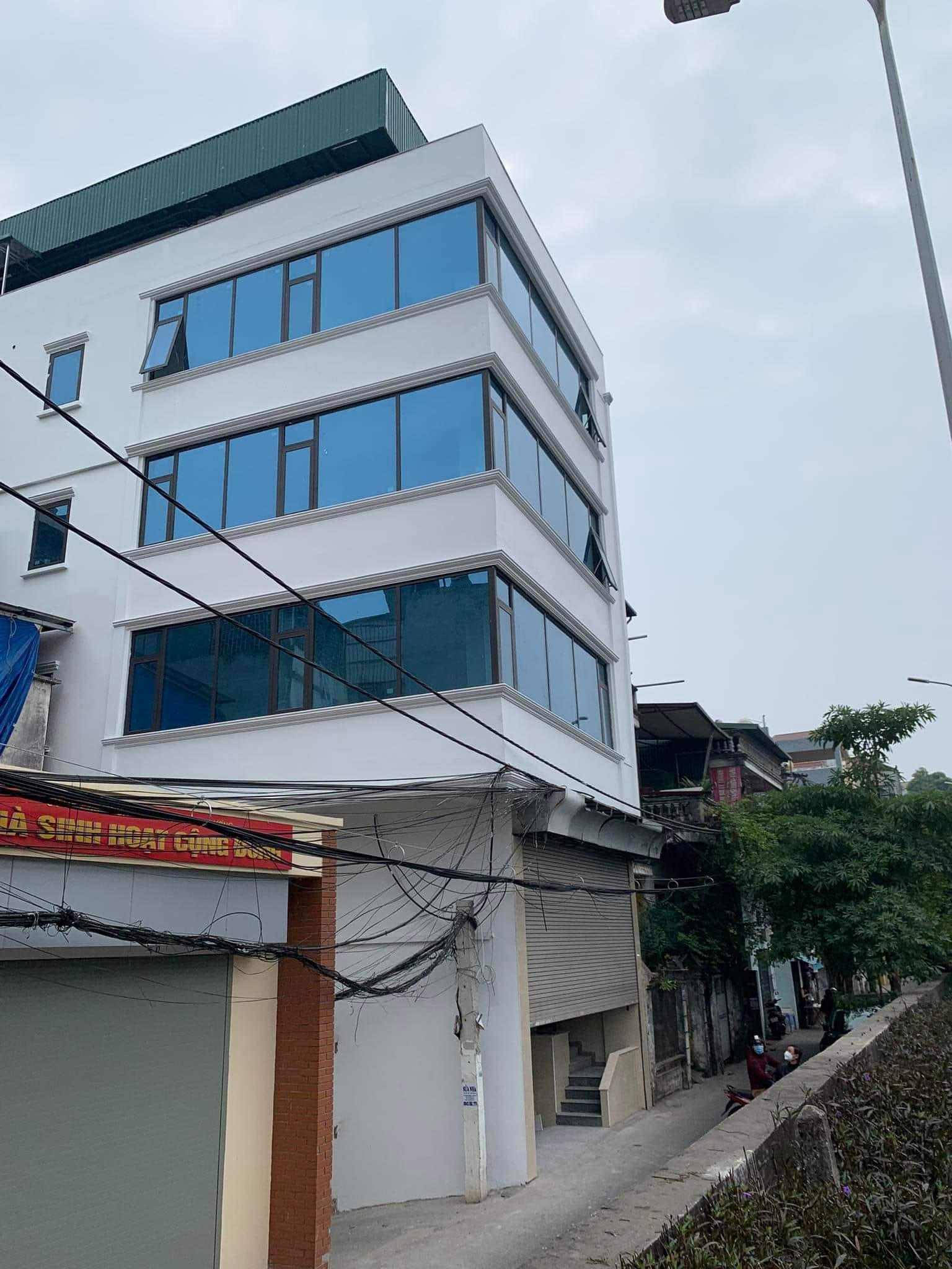 ĐẤT DIỆN TÍCH KHỦNG - QUẬN HAI BÀ TRƯNG - MẶT PHỐ NGUYỄN KHOÁI - PHÙ HỢP XÂY VĂN PHÒNG ĐẲNG CẤP.