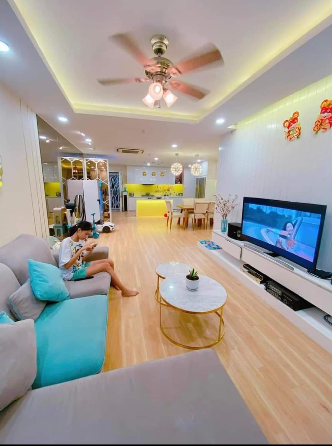 Bán nhà mặt phố Đê La Thành, không quy hoạch, lô góc, 45m2, MT 5m, giá 13.5 tỷ