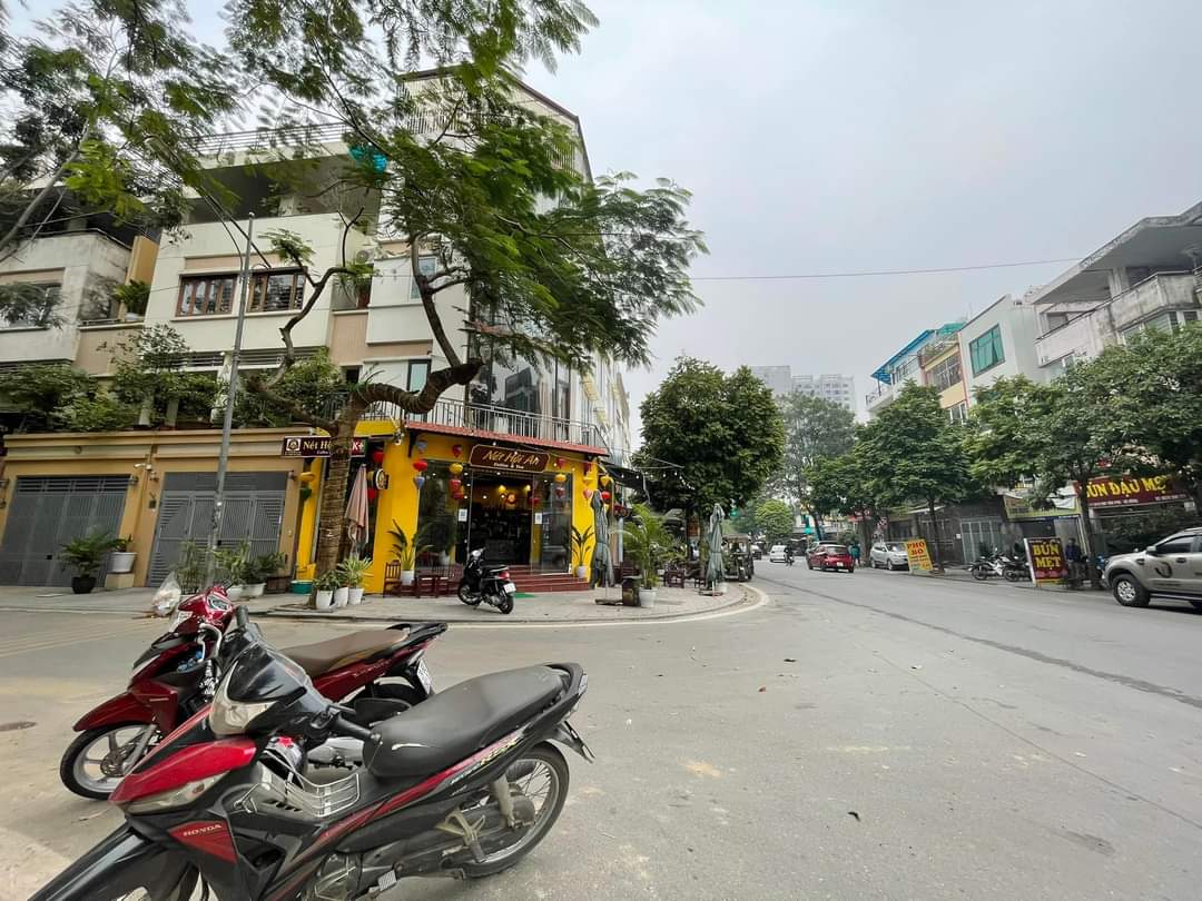 LÔ GÓC-ÔTÔ TRÁNH-KINH DOANH ĐINH-PHÚ LA-HÀ ĐÔNG-DT 90m2-4T-MT 20m-Giá 21,5 tỷ.