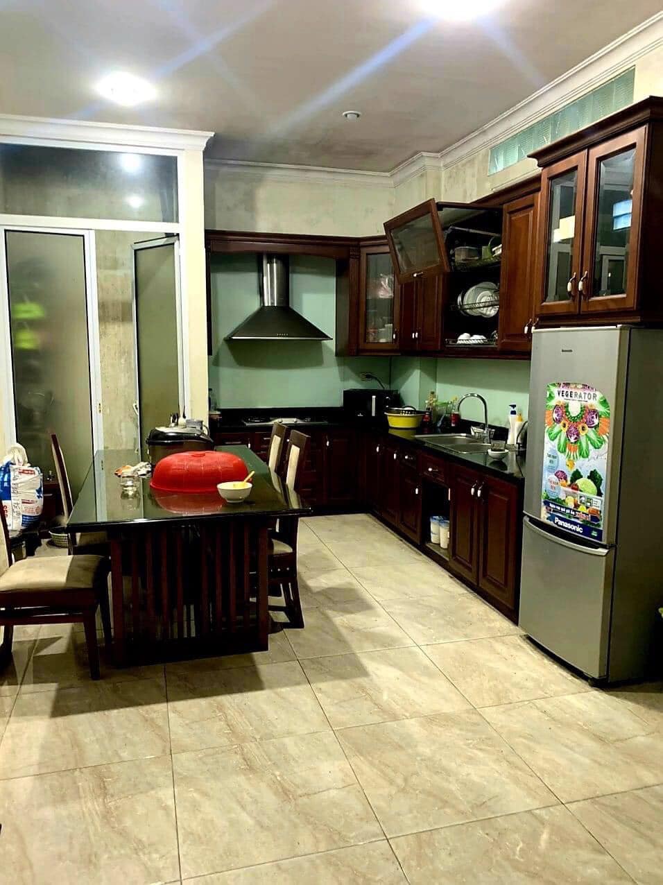 Bán nhà đường Hoàng Cầu – 65m2 x 6 tầng- Giá 13 tỷ