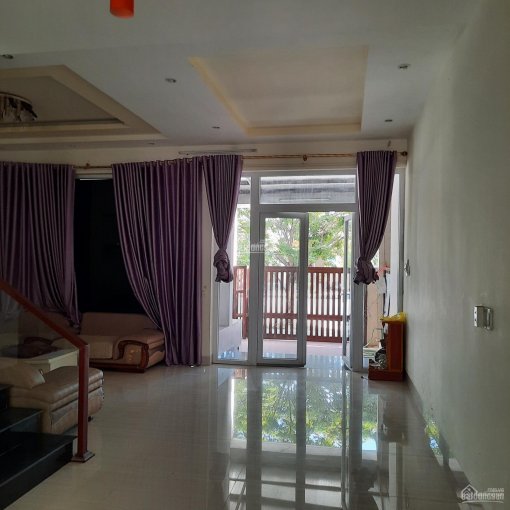 100m2