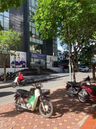Bán gấp nhà mặt phố Quận Cầu Giấy, kinh doanh đỉnh - hè rộng - ô tô dừng tránh, 54m2, 5T, 15 tỷ