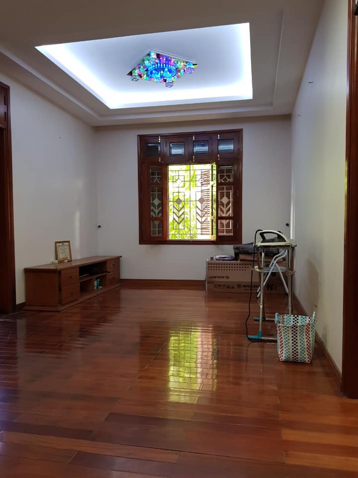 BIỆT THỰ KĐT YÊN HÒA, CẦU GIẤY. THANG MÁY, GARA Ô TÔ, SÂN VƯỜN. GIÁ 36.6 TỶ.