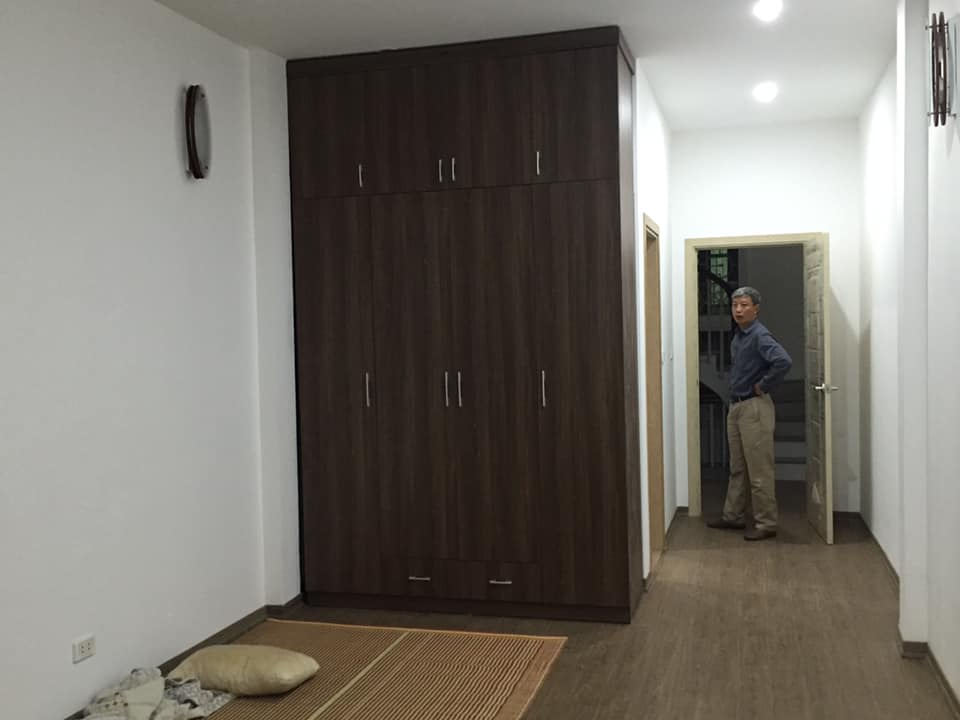 375m2