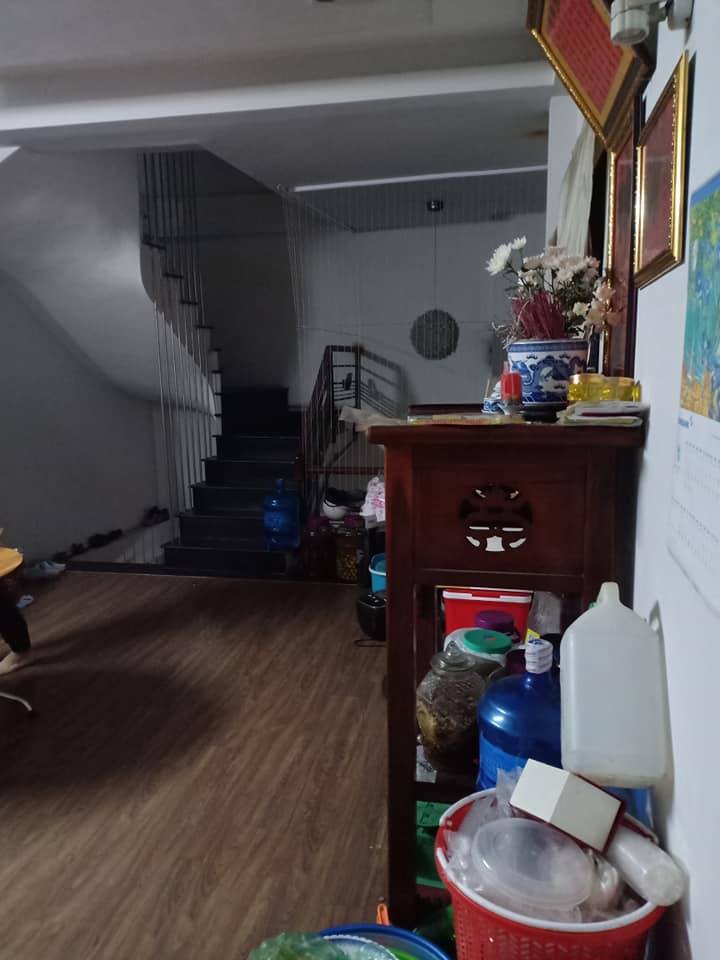 Biệt thự Đội Cấn quận Ba Đình M.tiền 8m, 140m2 đường 32m có vỉa hè 4m giá 27.5 tỷ