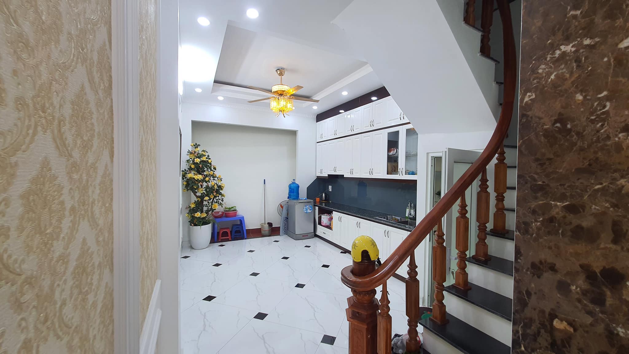 Bán nhà phân lô VP chính phủ phố Vạn Phúc, 8 tầng thang máy, Ô Tô tránh, 50m2, 16.8 tỷ