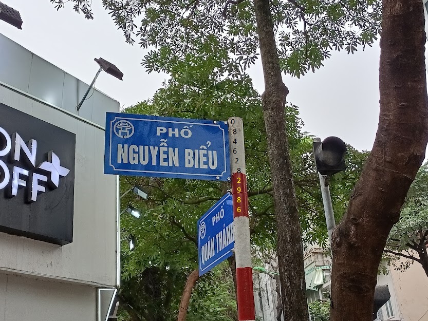 Bán nhà Phố Nguyễn Biểu, Quán Thánh, Vị trí đẹp, Kinh doanh đỉnh cao, giá 11,5 Tỷ