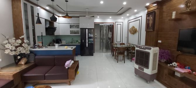 Bán nhà Trích Sài 80m 6T, gara oto, thang máy, gần phố chỉ 12 tỷ