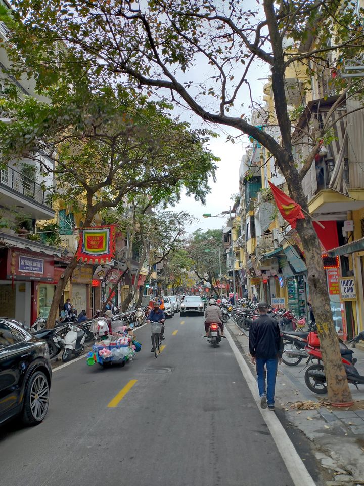 Bán nhà MP Hàng Bạc, 37m2 x 4 tầng, mt 2m, 21.9 tỷ