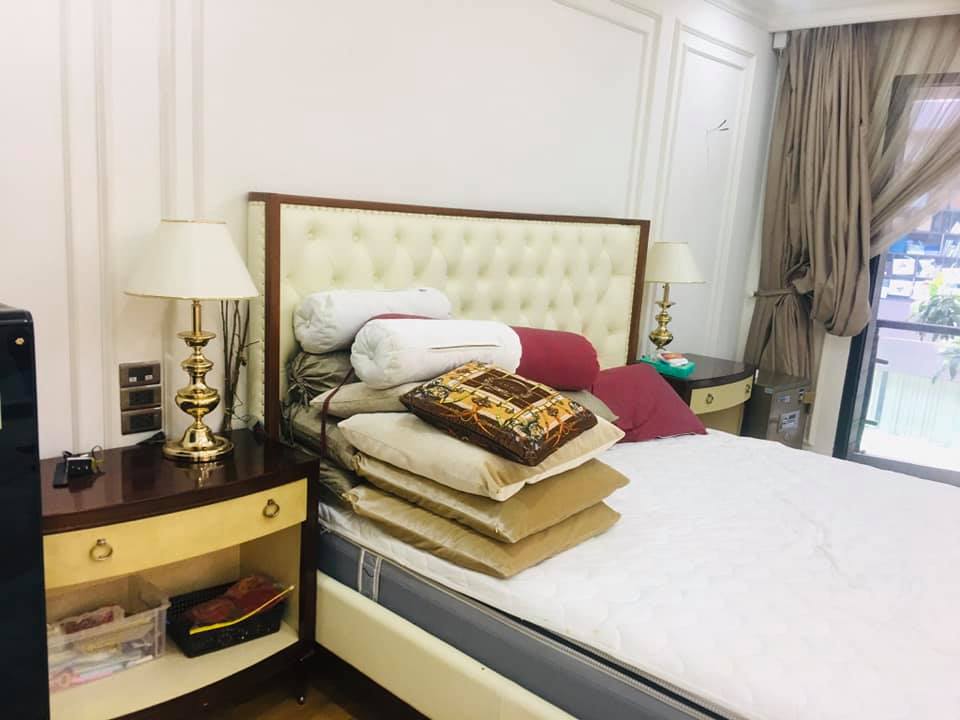 Bán nhà vip nhất quận cầu giấy 52m2 x 6 tầng view sân chơi giáo chỉ 10.5 tỷ