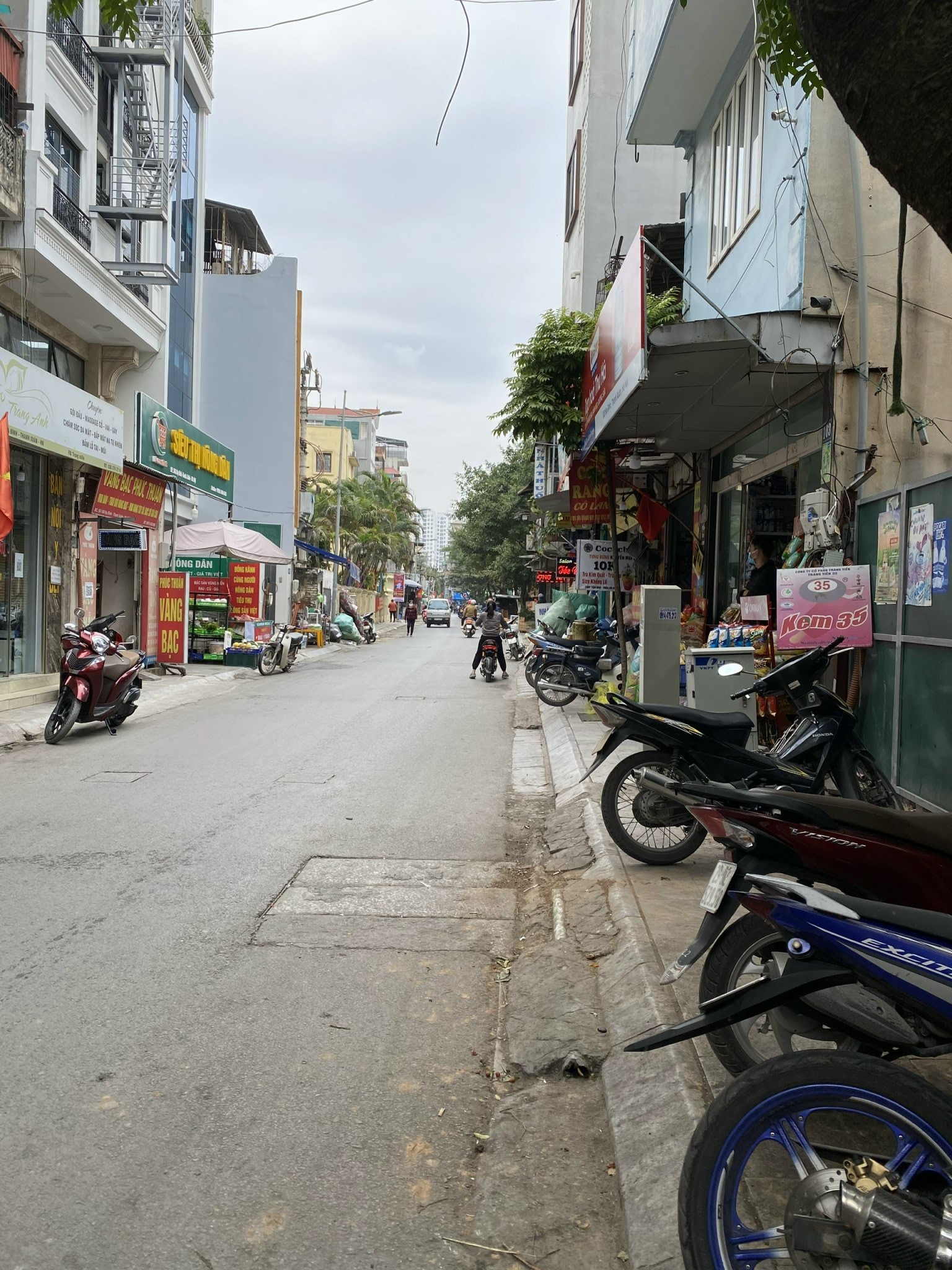 Bán nhà mặt phố Hạ Đình DT 210m2x3T, MT 8m, nở hậu, kinh doanh đỉnh cao chỉ 37 tỷ