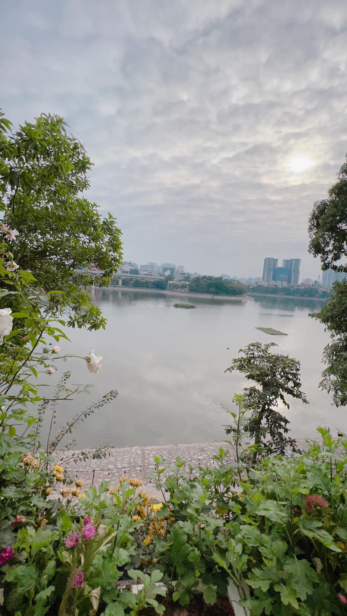 SIÊU PHẨM NHÀ ĐẸP - 0 TO TRÁNH - MẶT PHỐ VIP QUẬN ĐỐNG ĐA - 46M2 X 6 TẦNG - LÔ GÓC VIEW HỒ - KINH DOANH ĐỈNH CAO