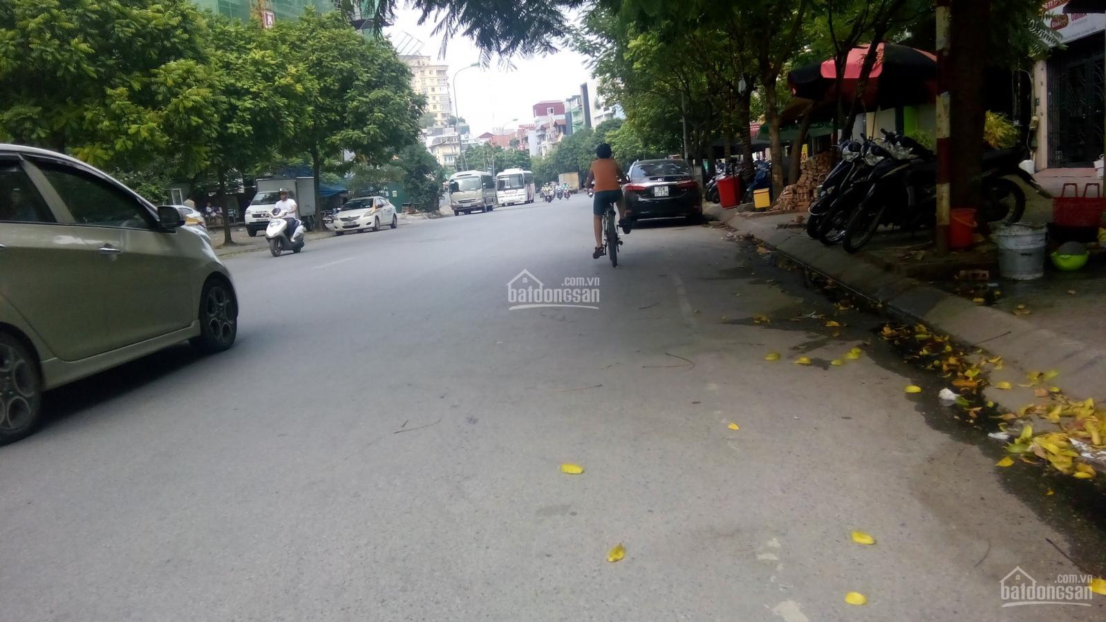 Bán nhà mặt phố Yên Phụ - DT 65m2x6T - MT 6,4m - 3 mặt thoáng - Thang máy - KD đỉnh - Giá 23 tỷ