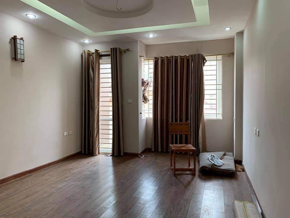 Thang máy - Gần Phố Trung Tâm - Làm Văn Phòng - 2 Ô tô Tránh kinh doanh