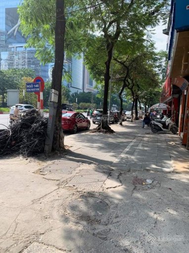 Bán gấp đất Trần Duy Hưng 108m2 tặng nhà cấp 4 cũ với MT 5.9m, giá 17 tỷ