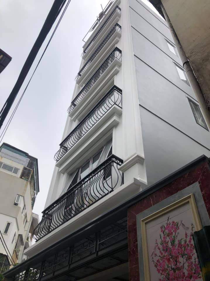 Lạc Long Quân 7 tầng, thang máy, nội thất xịn, oto vào nhà chỉ 19.5tỷ