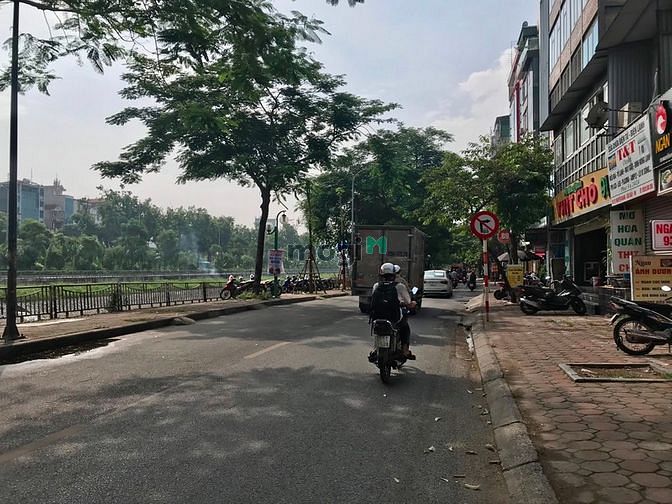 Cần bán nhà mặt phố Nguyễn Khang, 6 tầng thang máy, 14,8 tỷ. kd tốt