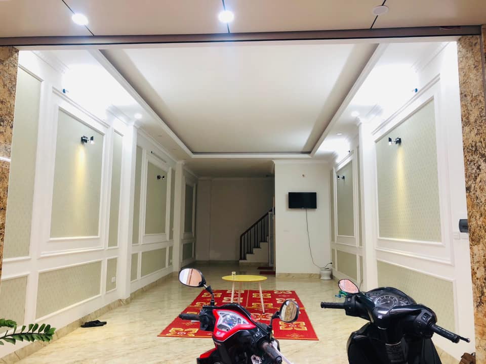 Bán nhà mặt phố Đại La, DT 75m2 x 5 tầng, MT 4.1m giá 23 tỷ