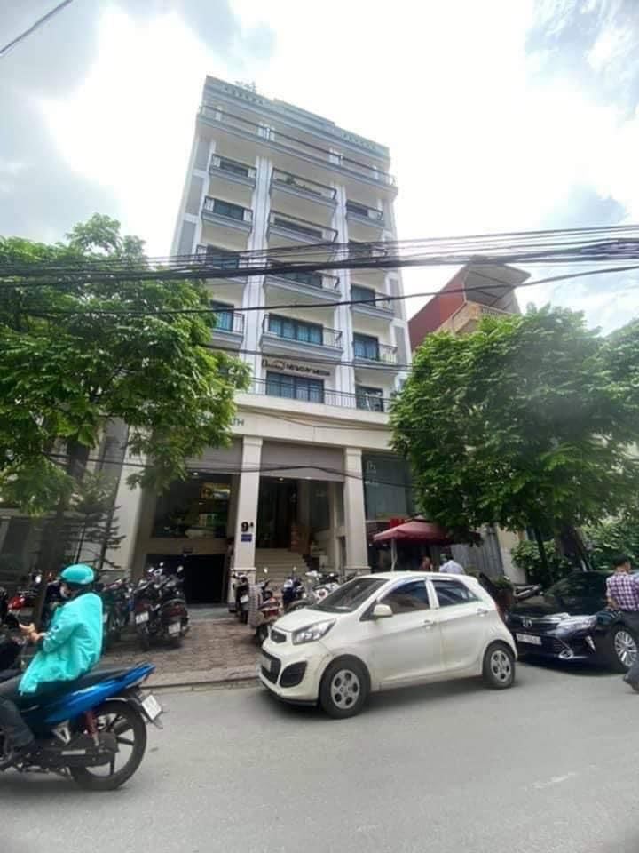 Bán nhà căn nhà biệt thự 80m phố Hạ Hồi 3 tầng mặt tiền 3m 27 tỷ hiện đang kinh doanh nhà hàng Nhật