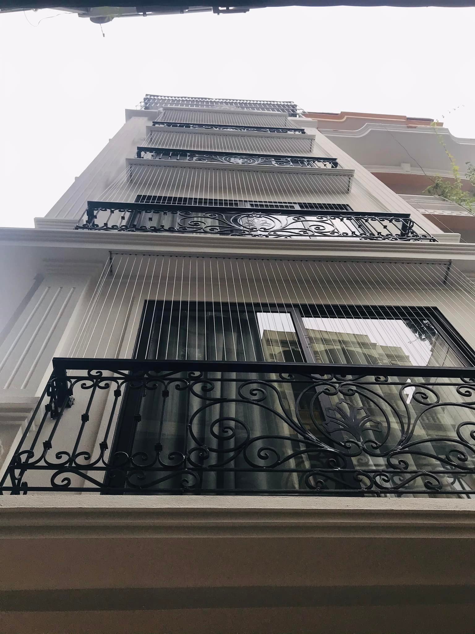 Nhà cực hiếm phố Nguyễn Ngọc Vũ Cầu Giấy Lô góc Kinh doanh Oto Thang máy dòng tiền 40tr/tháng nhỉnh 11tỷ