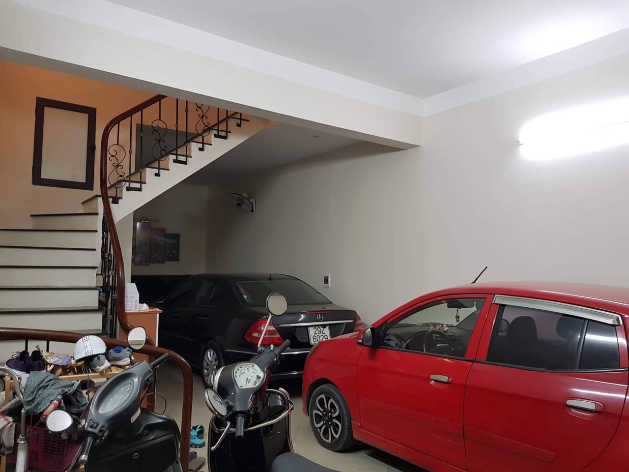 Bán 5 tầng mặt phố Trung Kính Cầu Giấy nhỉnh 38 tỷ 101m2 MT5.5m sầm uất