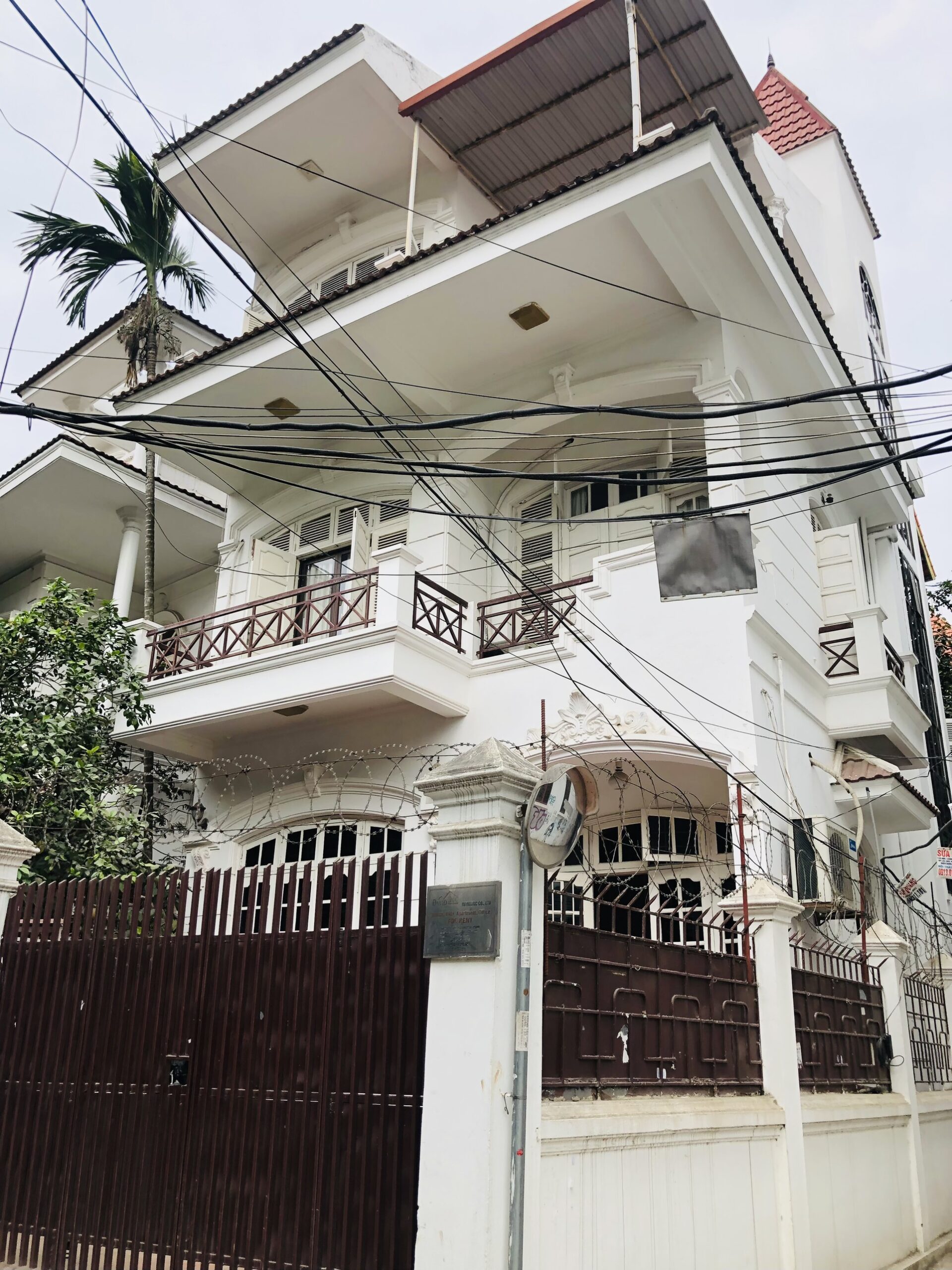 Bán biệt thự diện tích 176m2 - MT 10m - khu D5 Vườn Đào đường Lạc Long Quân, Tây Hồ