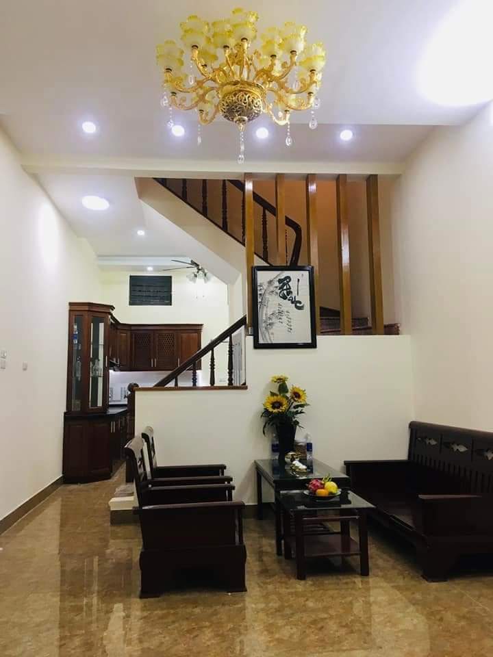 Bán gấp nhà mặt ngõ phố Chùa Bộc - Ngõ ô tô đỗ cửa - Gần các trường ĐH - Trung tâm quận Đống Đa