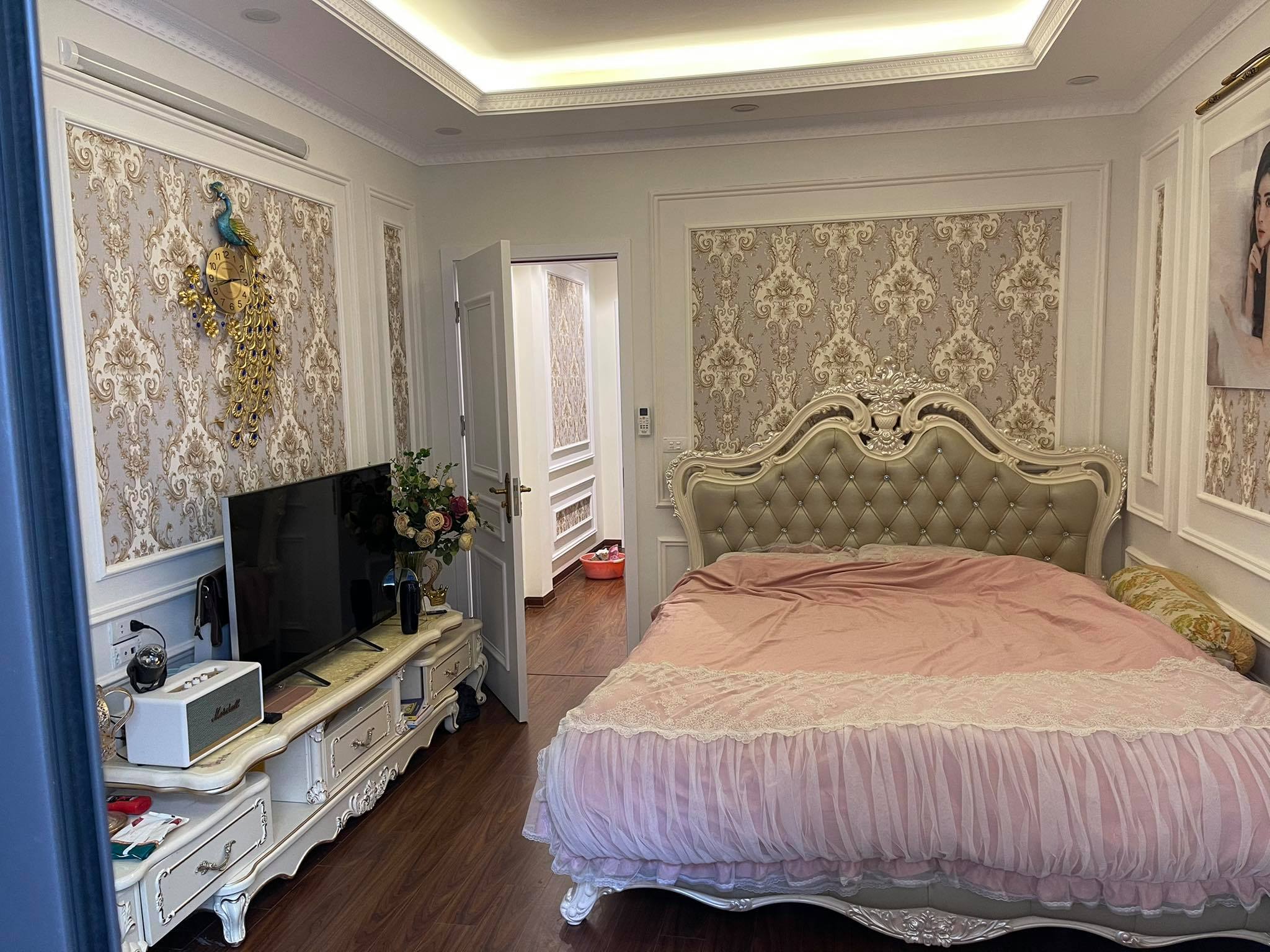 Cần bán gấp lô đất kinh doanh tốt mặt phố Phạm Khắc Quảng, Giang Biên