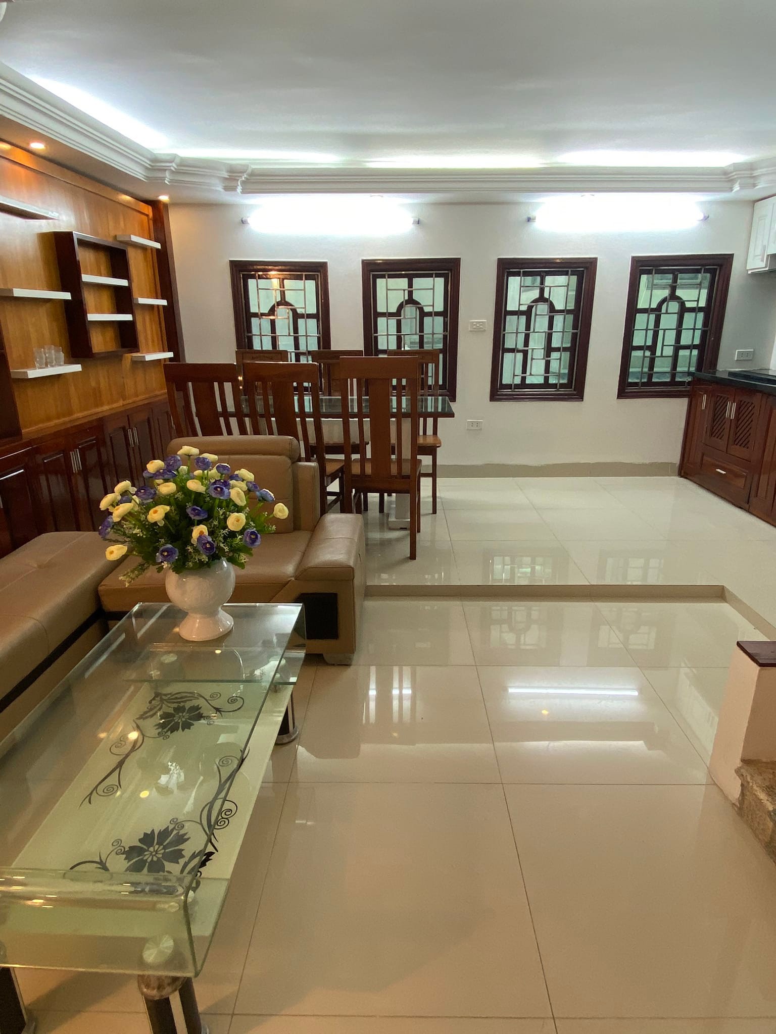 DÒNG TIỀN đỉnh! Tòa nhà Mặt phố Phù Đổng Thiên Vương, vỉa hè, ô tô, KD VP, nhỉnh 60 tỷ.