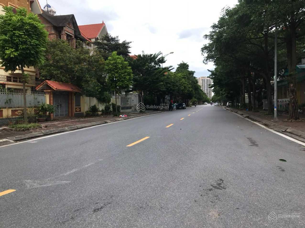 Bán căn GÓC biệt thự 248m khu BT Việt Hưng, view nhìn ra đường Mai Chí Thọ