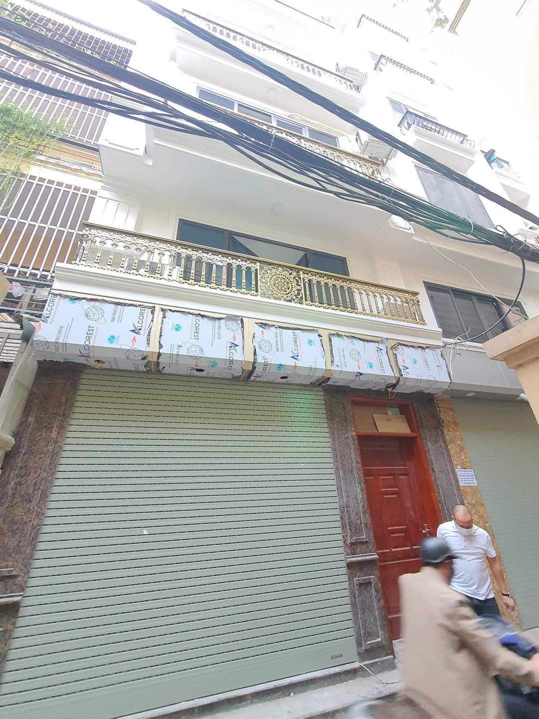 NHÀ ĐẸP XÂY MỚI Ở NGAY- CHÙA LÁNG- ĐỐNG ĐA-DT 61m2-7T-MT 5,2m-Giá 13,5 tỷ.