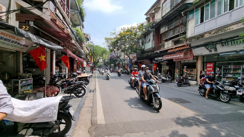 Bán nhà MP Hàng Điếu, 50m2 x 5 tầng, mt 3m, 32 tỷ