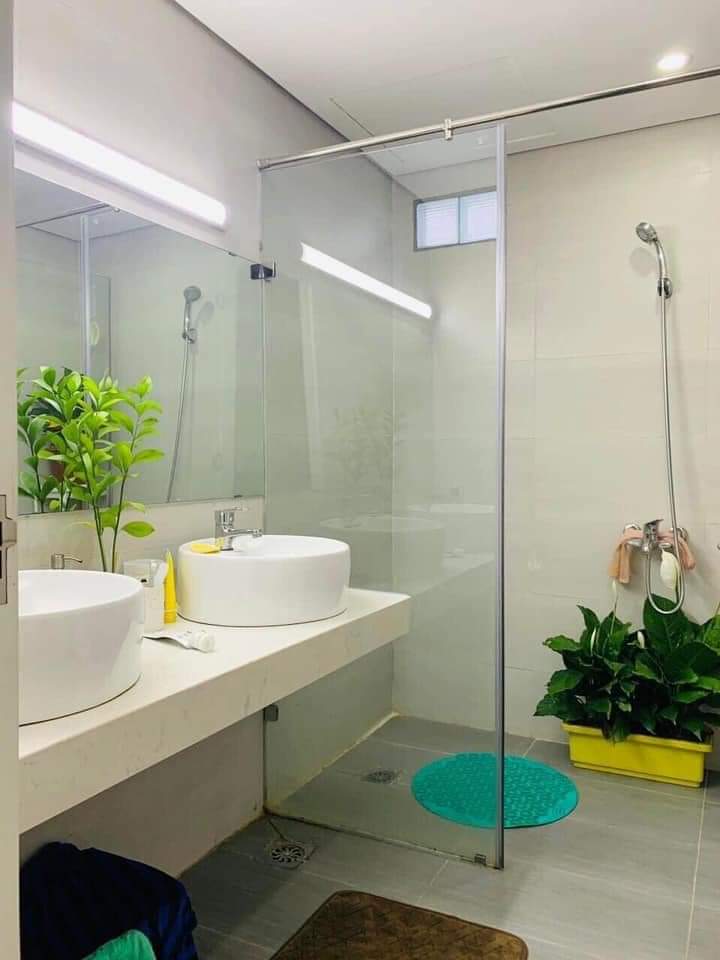 BÁN NHÀ CHÙA BỘC VỈA HÈ Ô TÔ TRÁNH KD CAFFE THỜI TRANG CHỈ CÓ ĐỈNH 54M2 GIÁ 10.8 TỶ.