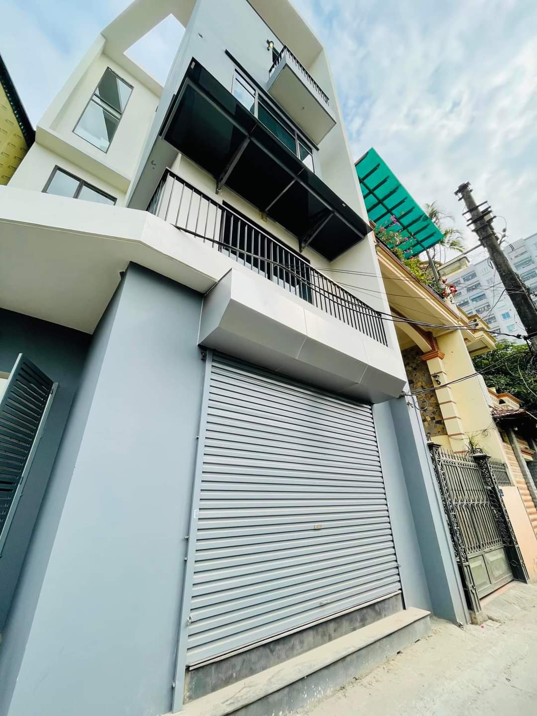 MẶT NGÕ ÔTÔ TRÁNH-KINH DOANH-KIM GIANG- THANH XUÂN-DT 93m2-5T-MT 10m-Giá 14 tỷ.