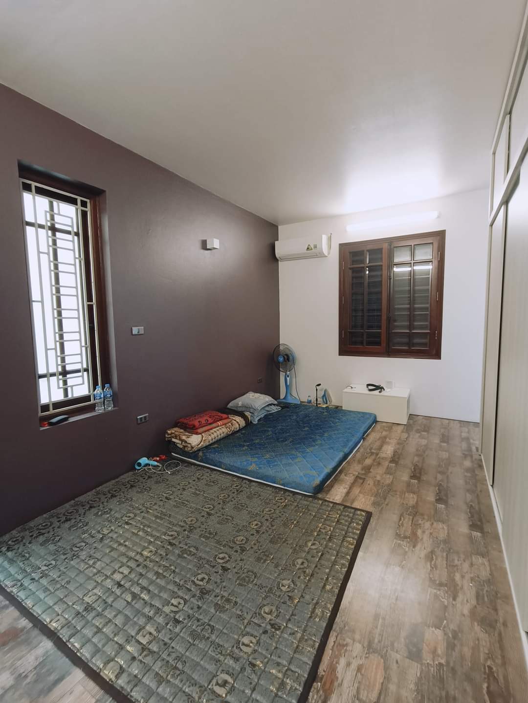 💫Vị Trí Đắc Địa , kinh doanh đa mặt hàng. Nhà Thiết kế Thông Phòng Hiện Đại , Đang Kinh Doanh.