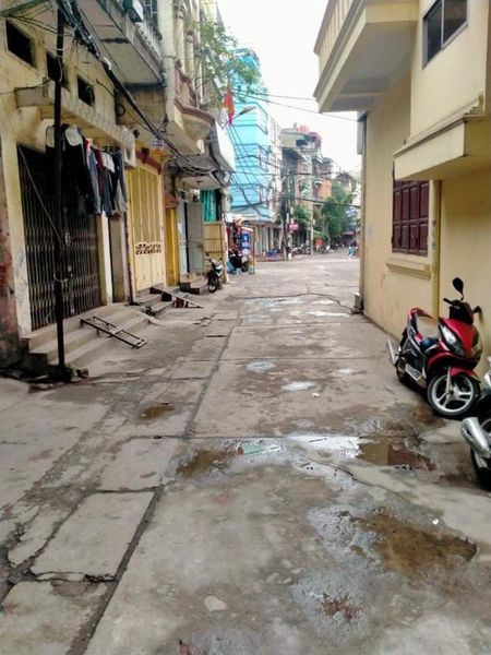 Bán nhà C4 đường Giáp Bát – 128m2 – Giá 12.6 tỷ